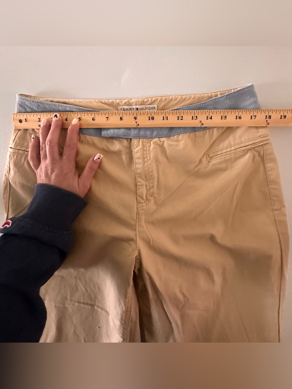 Tommy Hilfiger Wide Leg Pants in Beige with Light Blue Waistband - Picture 2 of 9